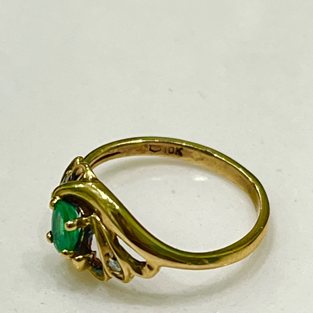 10KG Emerald Diamond Ring - Picture 3 of 4